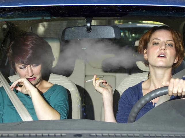 passive-smoking in a car